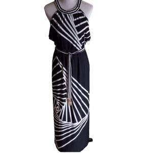 💕HP💕NWOT BCBGMAXAZRIA BLACK & WHITE MAXI DRESS💕SIZE M